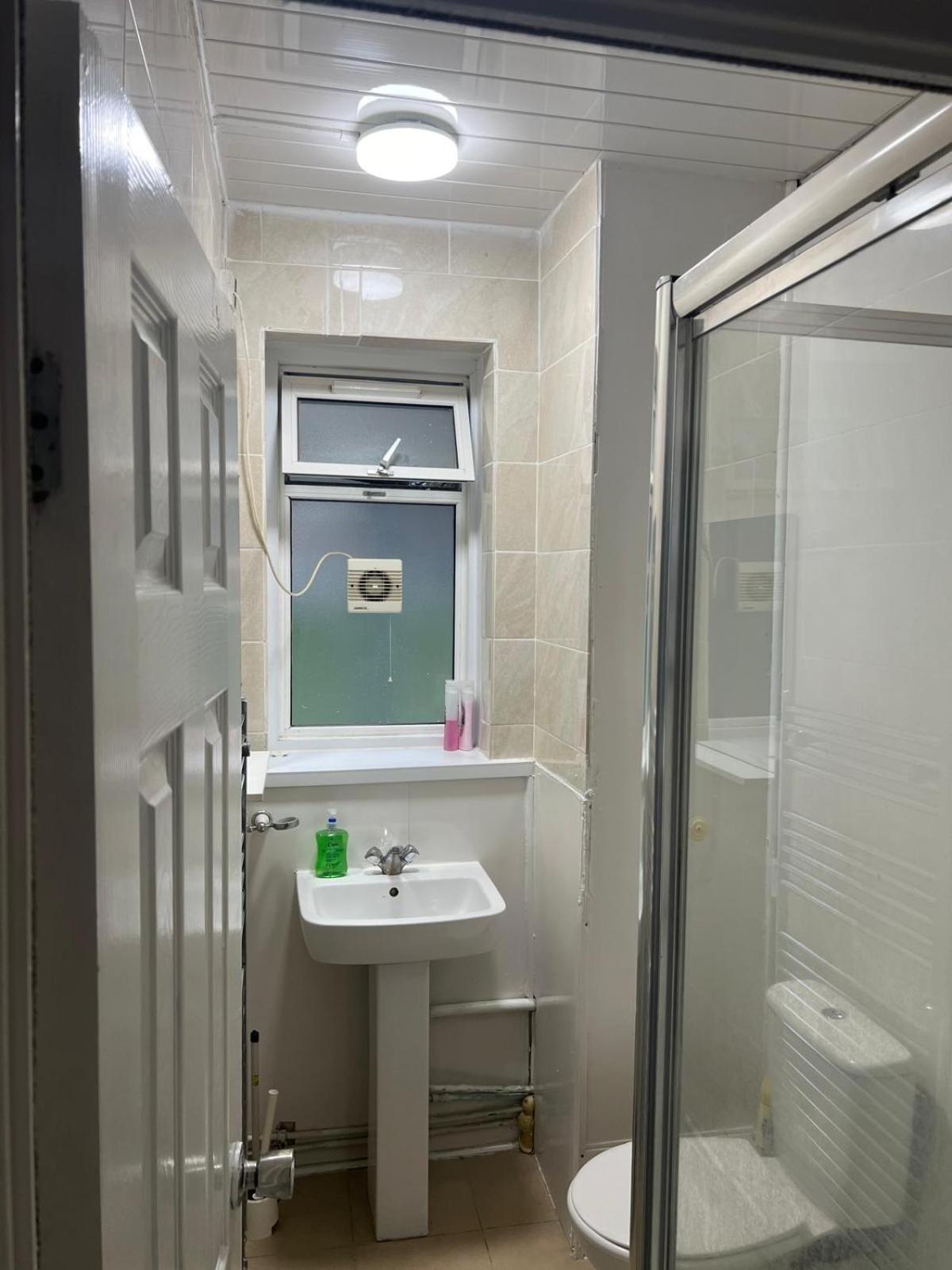 Starlet Stepney Apartment ลอนดอน ภายนอก รูปภาพ